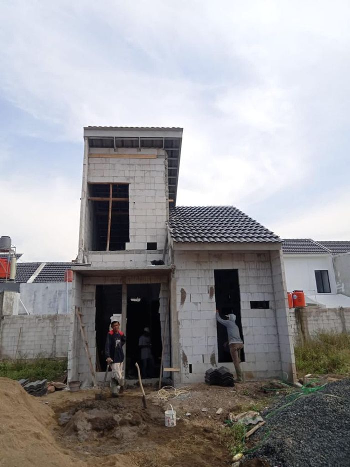 foto tampak rumah tipe 36 Landed (369) perumahan Griya Pataruman Asri 3