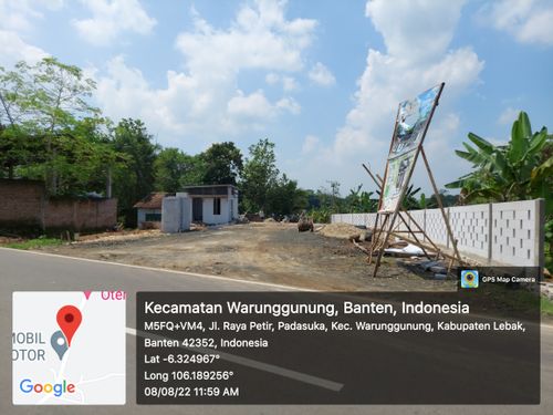 foto gerbang perumahan Griya Oteng Residence