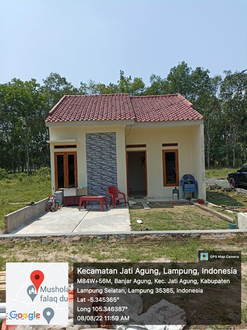foto contoh rumah perumahan Banjar Agung Village