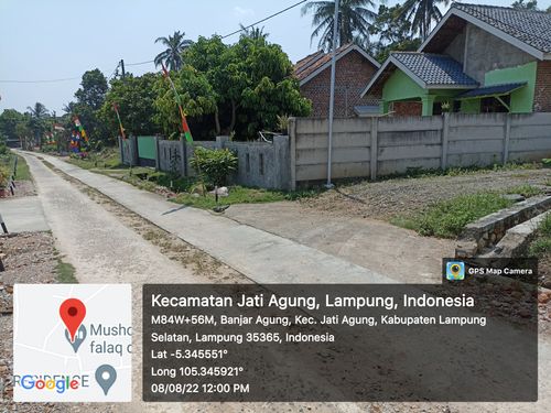 foto gerbang perumahan Banjar Agung Village