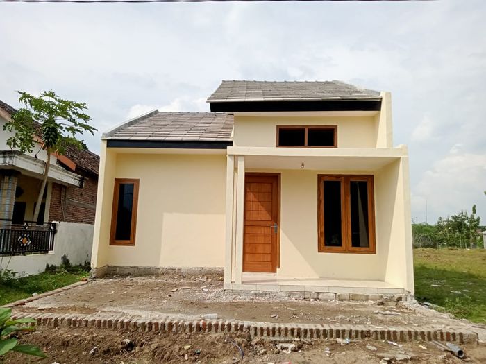 foto tampak rumah tipe 36 perumahan PERUMAHAN SRIKATON RESIDENCE 2