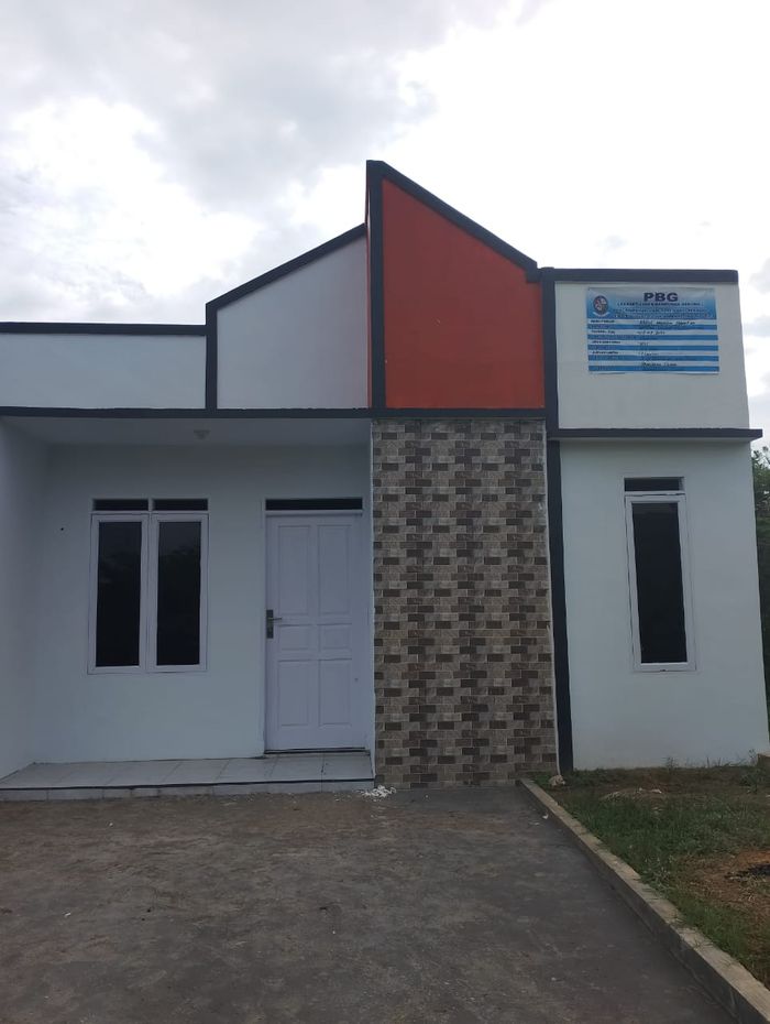 foto tampak rumah tipe 36 perumahan MULIA NAVARA RESIDENCE