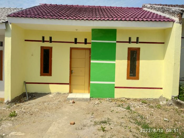 foto tampak rumah tipe 30 perumahan Griya Alma