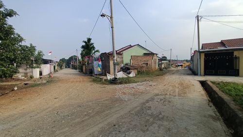 foto posisi tengah perumahan INARA RESIDENCE 1