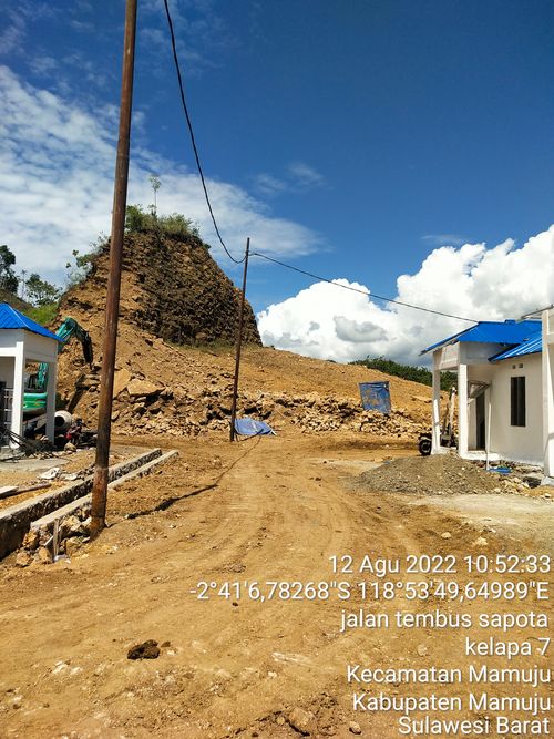 foto posisi tengah perumahan ANJOROPITU HILLS