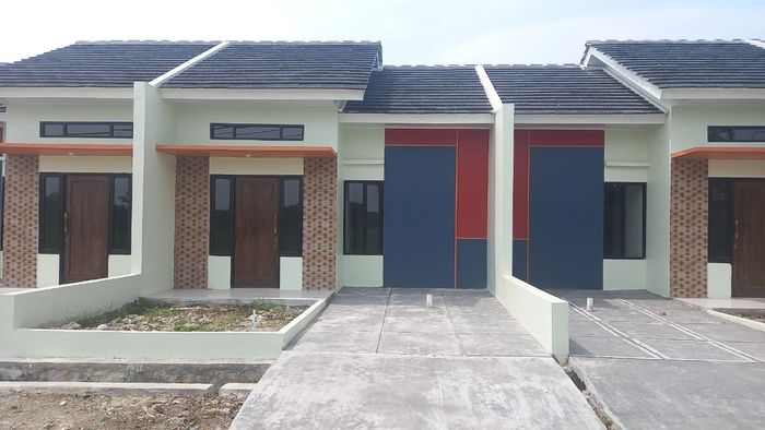 foto tampak rumah tipe KOMERSIL 36/72 perumahan Taman Cikarang Indah 3