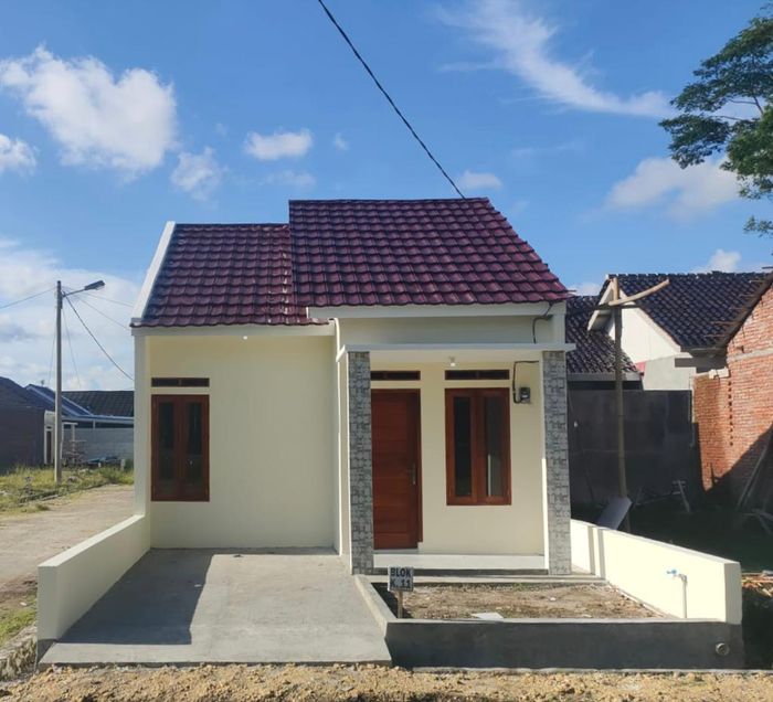 foto tampak rumah tipe 36/66 perumahan Grand Parigi Tahap 3