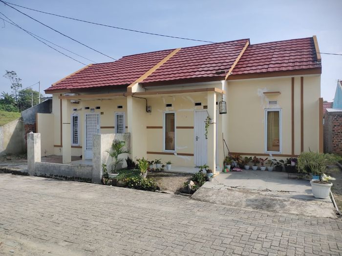 foto tampak rumah tipe RUMAH TAPAK perumahan KRISELA RESIDENCE II