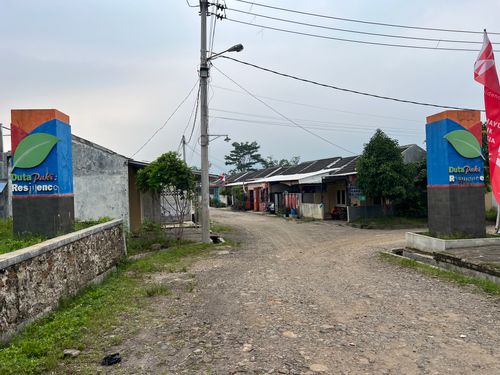 foto gerbang perumahan DUTA PAKIS RESIDENCE TAHAP 5