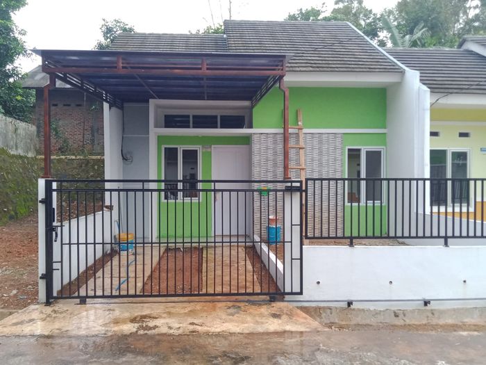 foto tampak rumah tipe Comfortable perumahan Grand Jayamulya