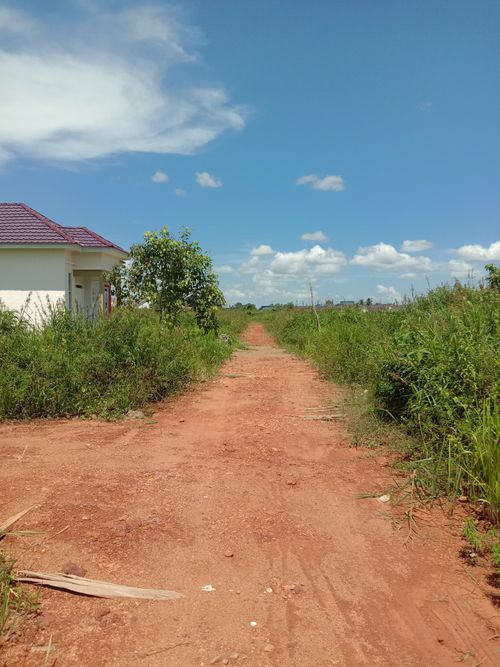 foto posisi tengah perumahan KOTA RAYA GARDEN