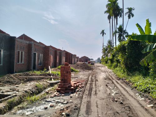 foto posisi tengah perumahan PALM MILALA INDAH 2