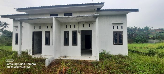 foto tampak rumah tipe SUBSIDI 36/84 perumahan TAMAN RAMBUTAN INDAH