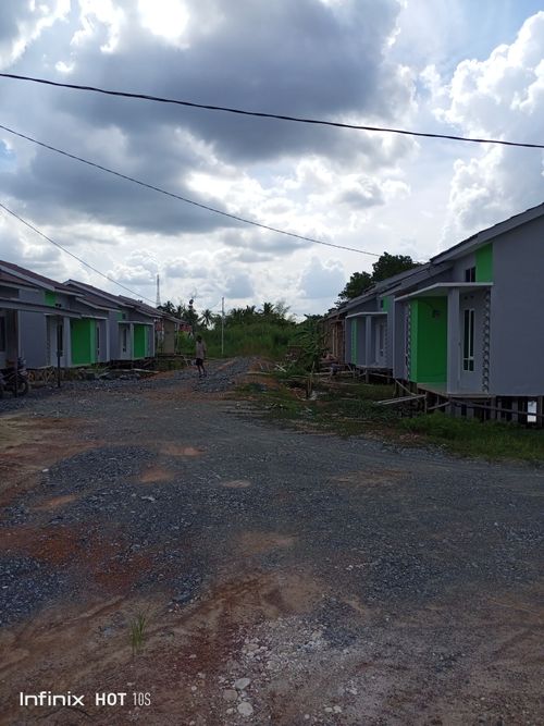foto posisi tengah perumahan Pondok Merpati Permai