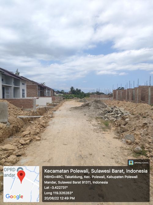 foto posisi tengah perumahan Villasmas Polewali Mandar