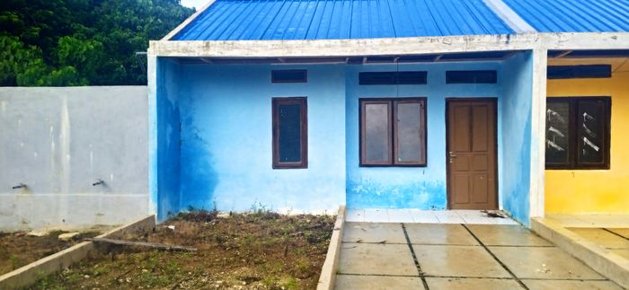 foto tampak rumah tipe 36 perumahan Bumi Cahaya Banggai