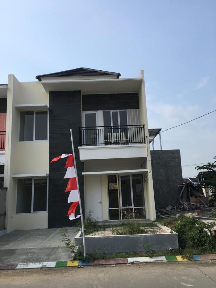 foto tampak rumah tipe GRAND SMART 90/84 perumahan GRAND MAHKOTA