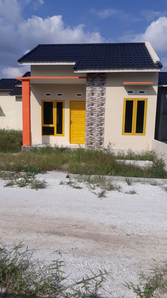 foto tampak rumah tipe RSH 36 perumahan MUTIA RESIDENCE