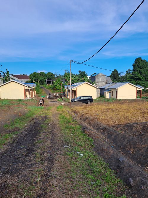 foto posisi tengah perumahan Calvin"s Residence