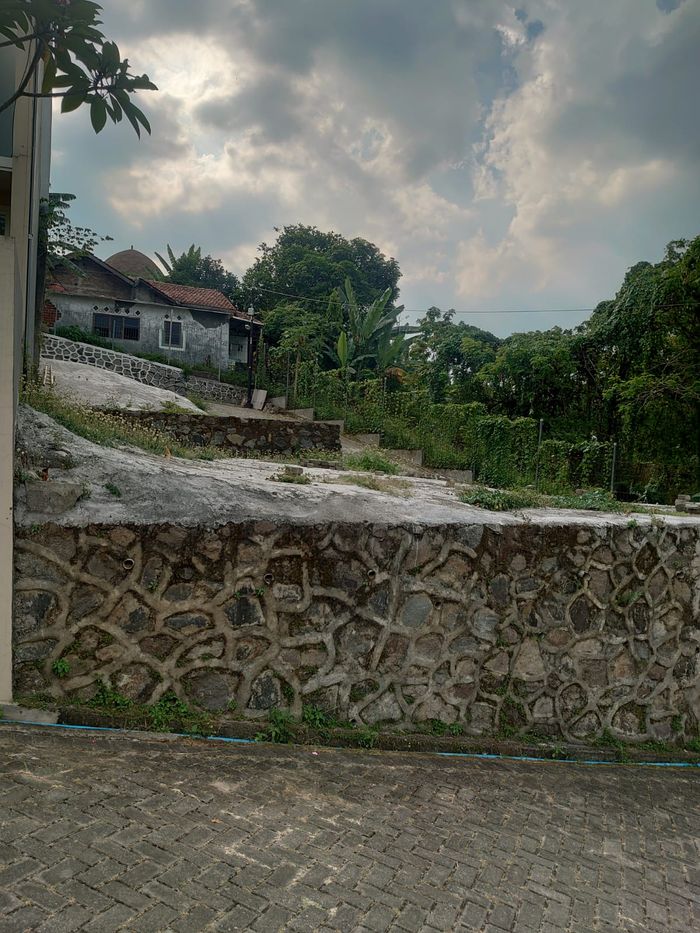 foto tampak rumah tipe FASUM 2 perumahan Bukit Graha Bhakti Asri