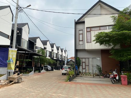 foto posisi tengah perumahan PESONA REMBOELAN