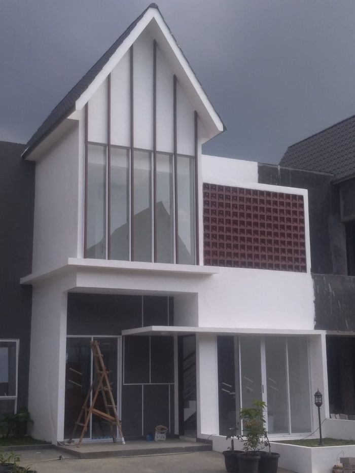 foto tampak rumah tipe VASAVYA perumahan PERUMAHAN AKASHA