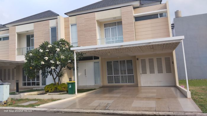 foto tampak rumah tipe White Lotus Silver perumahan Metland Menteng