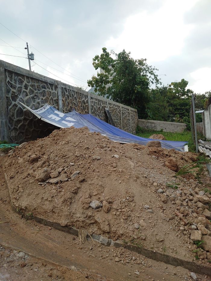 foto tampak rumah tipe Minimarket perumahan Bukit Graha Bhakti Asri