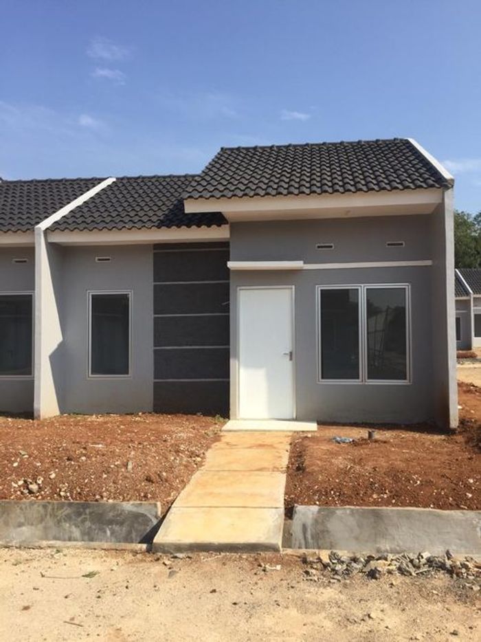 foto tampak rumah tipe 30/60 (lama) perumahan Puri Ciseeng Lestari