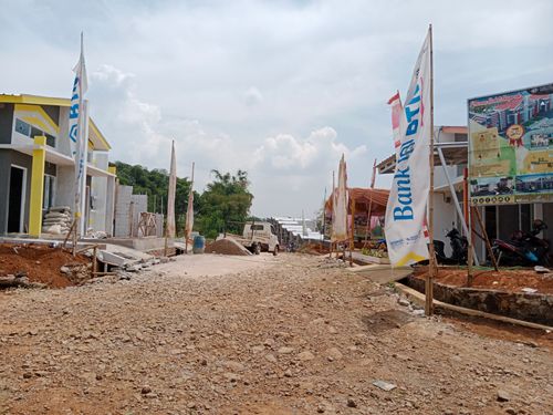 foto gerbang perumahan Pesona Bukit Nagrak