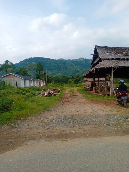 foto gerbang perumahan Sikombong Mawangi Regency