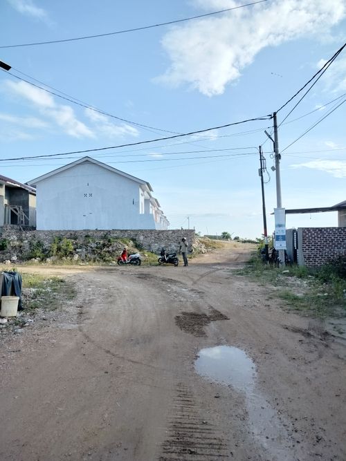 foto gerbang perumahan Halim Residence 4