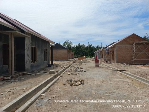 foto posisi tengah perumahan PERUMAHAN PAUH GARDEN CITY