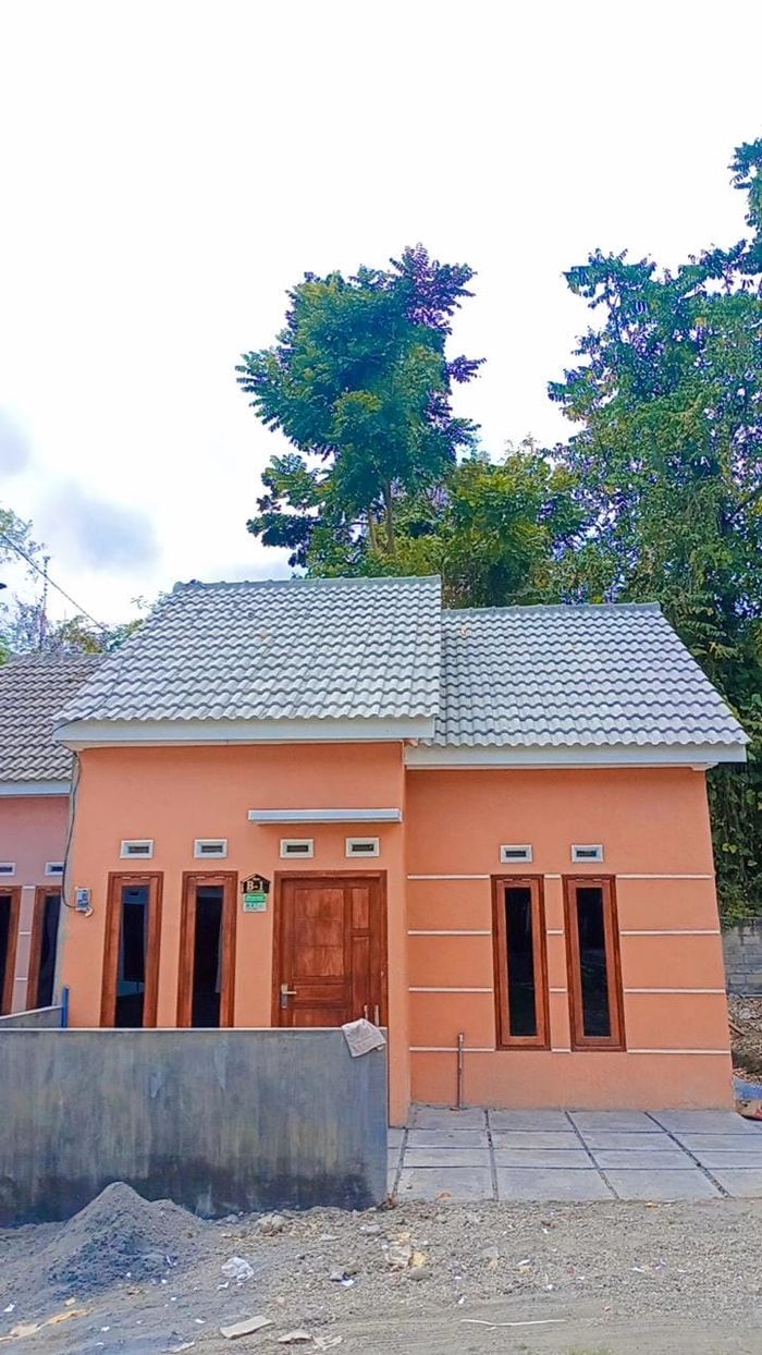 foto tampak rumah tipe 36 perumahan Griya Rukita