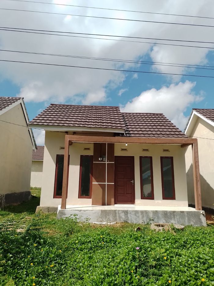 foto tampak rumah tipe 36 perumahan ISTANA RAYA