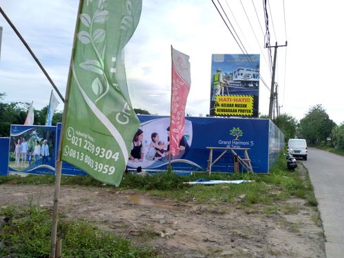 foto gerbang perumahan Grand Harmoni 5 Tenjo