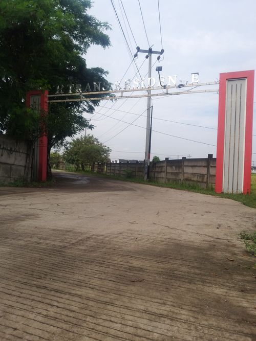 foto gerbang perumahan GRIYA GARUDA PERMAI