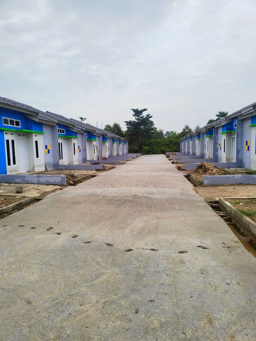foto posisi tengah perumahan GRAHA FAMILY CERIA 3