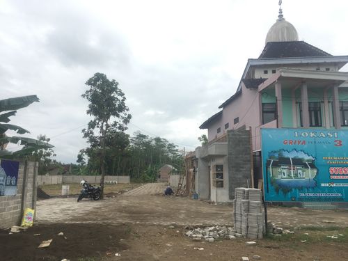 foto gerbang perumahan GRIYA PERMATA 3