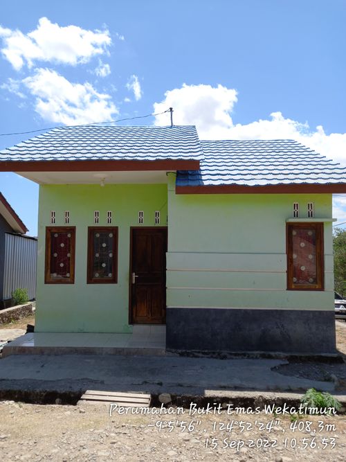 foto contoh rumah perumahan BUKIT EMAS WEKATIMUN 2