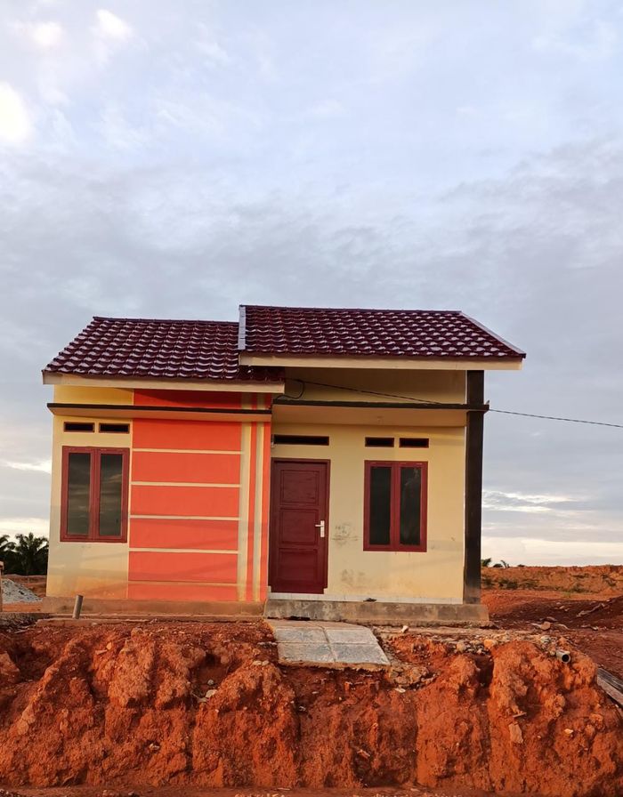 foto tampak rumah tipe 36/130 perumahan Air Rami Residence