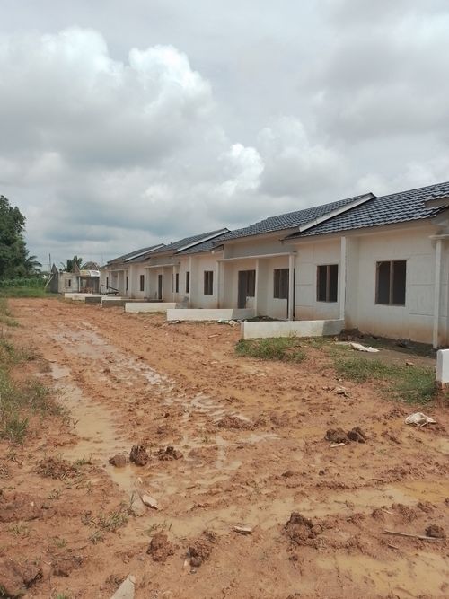 foto posisi tengah perumahan MUTIARA BARANGAN 5