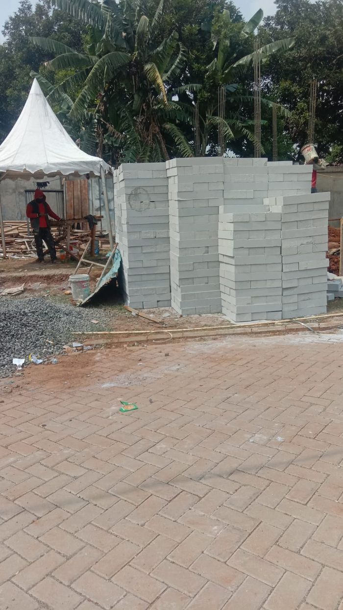 foto tampak rumah tipe ADARA perumahan AVANIA BINTARO