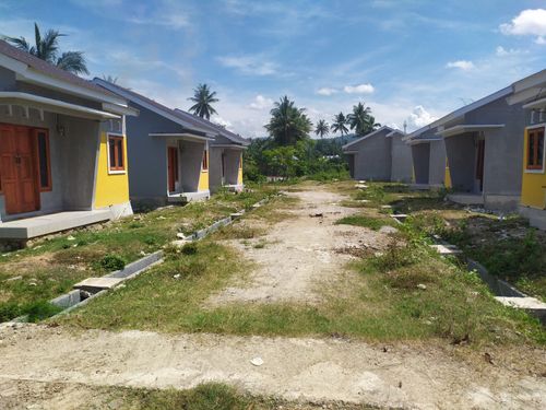 foto posisi tengah perumahan PERUMAHAN BUMI FARINASA HULAWA