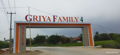 foto gerbang perumahan Griya Family 4 Cibitung Tahap 4 Muktiwari