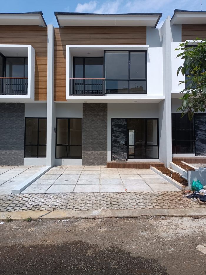 foto tampak rumah tipe SAKURA perumahan Bogor Village