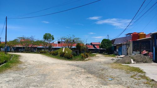 foto posisi tengah perumahan Bukit Sowi Indah