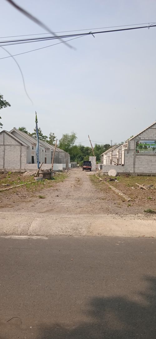 foto gerbang perumahan GRIYA BUMI SEDAYU GURAH