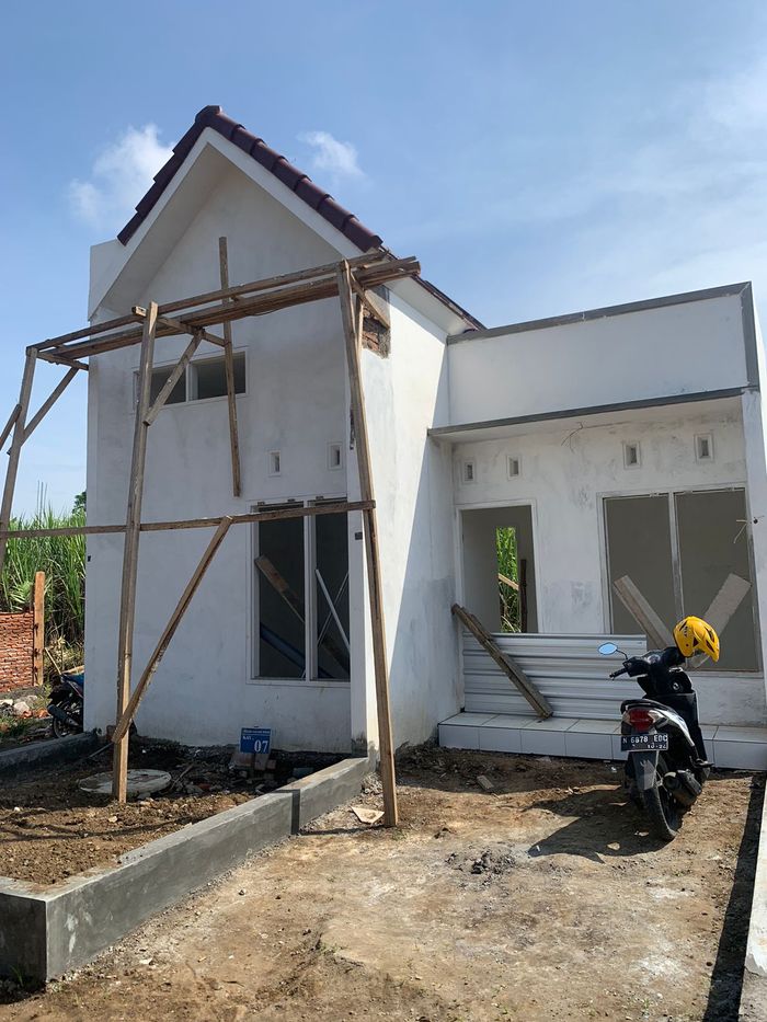 foto tampak rumah tipe RUMAH 23 perumahan PERUMAHAN GRAHA MALANG INDAH