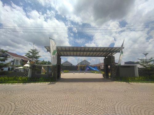 foto gerbang perumahan BALI REGENCY